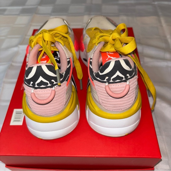 Puma RS-X sneakers ✨ Size 6 - Picture 2 of 3
